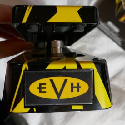 Dunlop EVH95 Eddie Van Halen Signature Cry Baby Wah 2010 - Present - Yellow / Black WITH Sealed SPARE INDUCTOR image 5