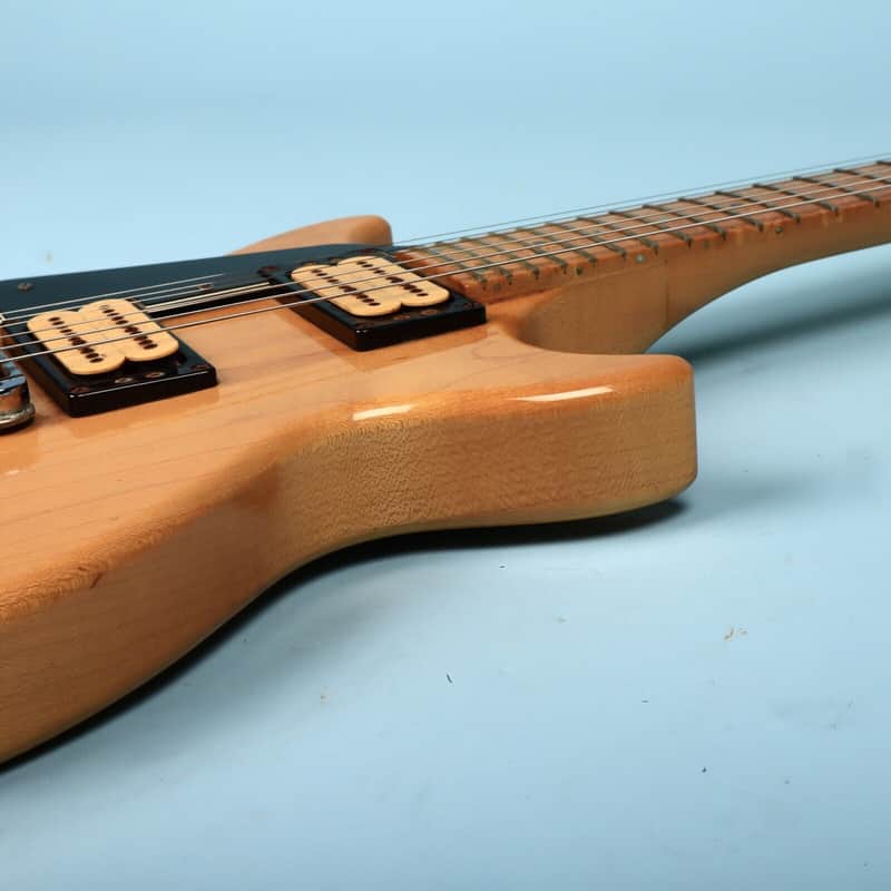 Carvin DC150 Stereo レフティ　1981年　USA製 Carvin DC150 Stereo Natural 1970s – Chicago Music Exchange