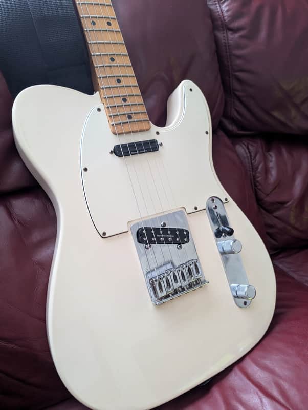Fender Telecaster Standard 2011 - White