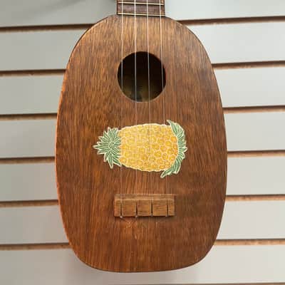 Kamaka Pineapple Ukelele 1930s image 3
