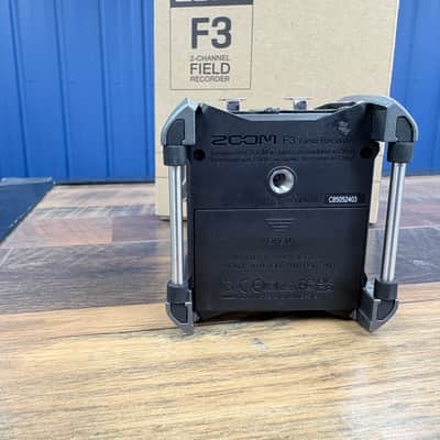 Zoom F3 Compact Field Recorder 2022 - Present - Black image 3