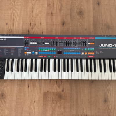 Roland Juno-106 61-Key Programmable Polyphonic Synthesizer incl KIWI Modifcation (Serviced / Warranty)