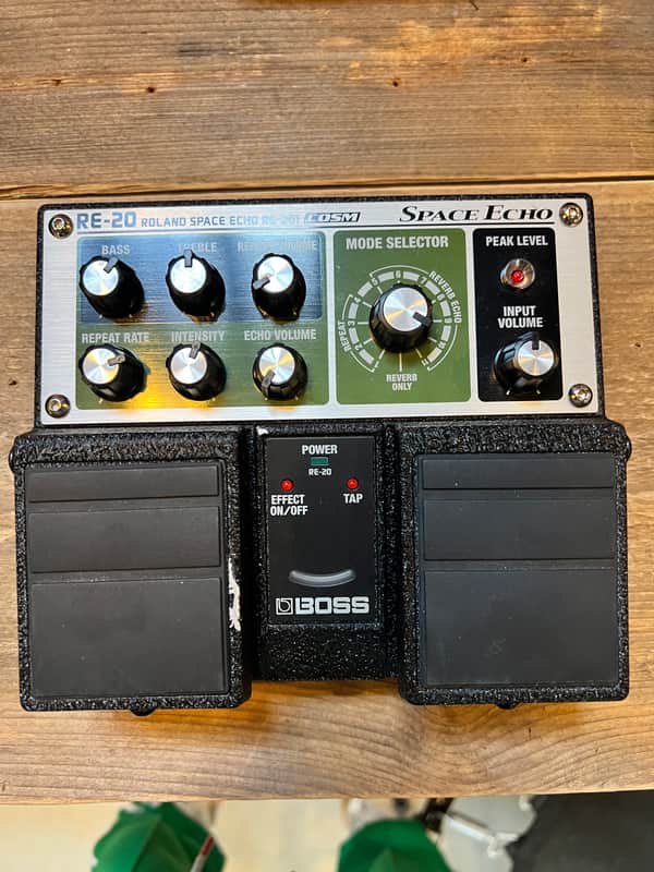 Boss RE-20 Space Echo