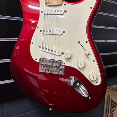 Fender American Special 2009 - Candy Apple Red image 4