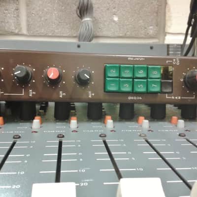 Immagine 2 x Raindirk Series III channel strips from John Loder's legendary 1974 Southern Studios console. - 5