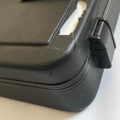 2010's Fender Stratocaster Telecaster Hardshell Electric Guitar Case TSA Latches w/ Keys (Damaged) image 10
