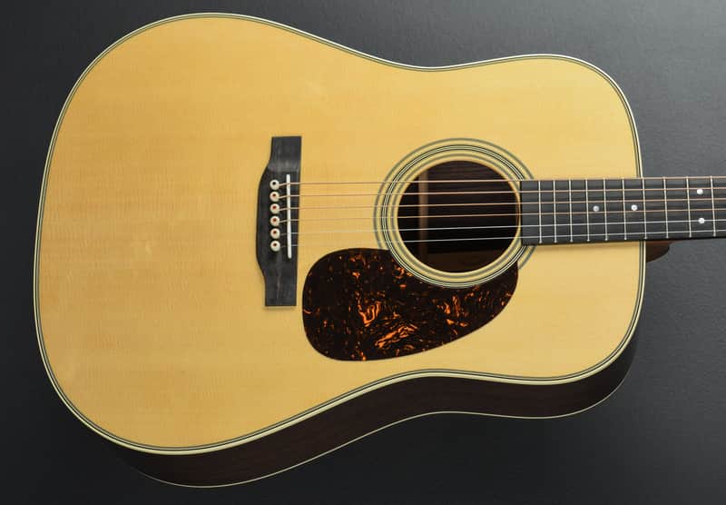 Martin D-28 - Natural Gloss image 1