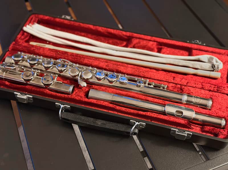 Jupiter JFL-507S Flute w/Case, Cleaning Rod, Manuals, and Orig Box image 1
