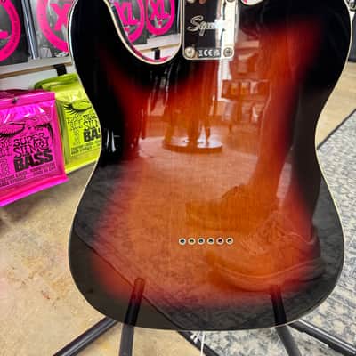 Squier Classic Vibe '60s Telecaster Custom - 3-Color Sunburst image 7