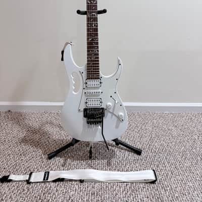 Ibanez JEMJR-WH Steve Vai Signature with Jatoba Fretboard 2018 - Present White image 1