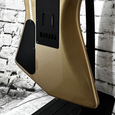 Ernie Ball Music Man St. Vincent Signature Goldie 2025 - Cashmere image 10