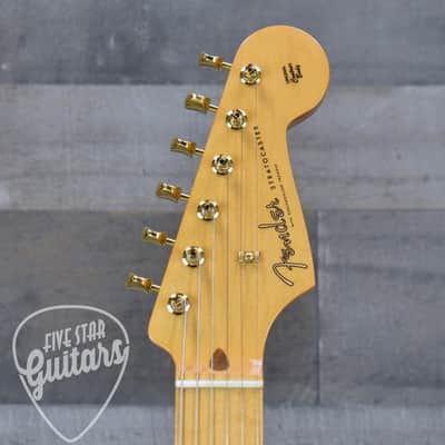 Mint Fender Limited Edition Vintera III Late 50s Stratocaster - Maple Fingerboard- White Blonde with Bag image 5
