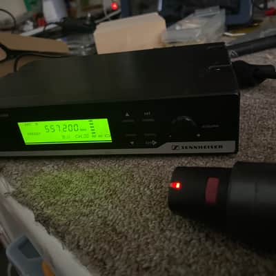 Sennheiser Microphone XS Wireless MIC + EM 10 True Diversity | 548–572 MHz image 8