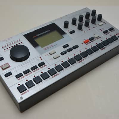 Elektron Machinedrum SPS-1UW + MKII Sampling Drum Machine 2010s - Silver image 2