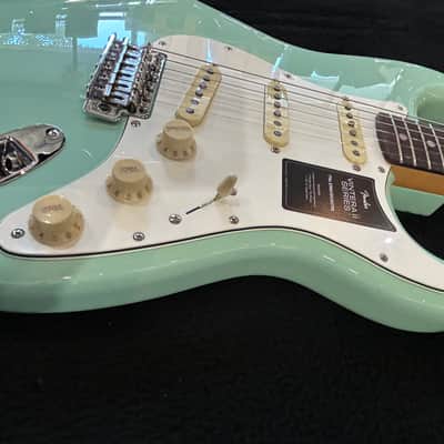 Fender Vintera II '70s Stratocaster with Rosewood Fretboard Surf Green #MX23109950 7lbs 15.1 oz image 5