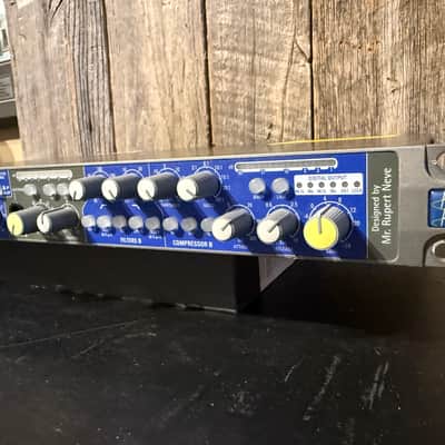 Amek pure path dual mic pre comp/lomiter image 3