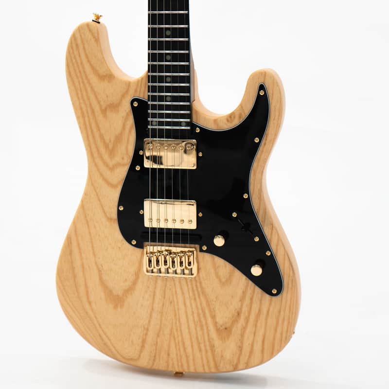 Jamstik Deluxe MIDI Guitar -Natural Wood - Black Pick Guard - Hard Shell Case - B-Stock image 1