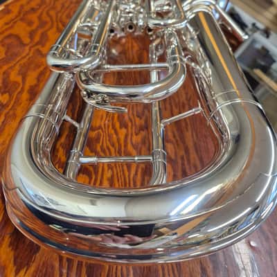Yamaha YEP-321S euphonium - barely used! image 6