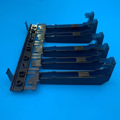YAMAHA EZ-220 Keyboard Replacement Used Part: Black Keys [Sharp-Flat] 5-Key Set image 2