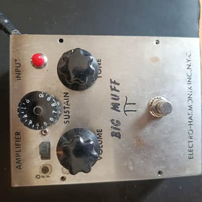 Electro-Harmonix Big Muff Pi V1 (Triangle)1972, internally ALL original, mechanically restored+modernized image 3