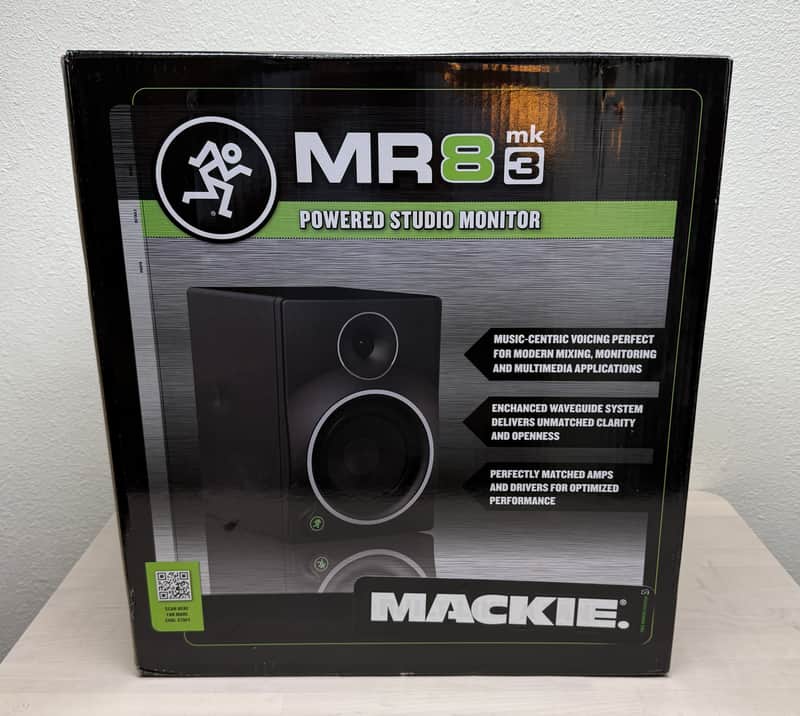 Mackie MR8mk3 8" Active Studio Monitor (Single) 2013 - 2018 - Black image 1