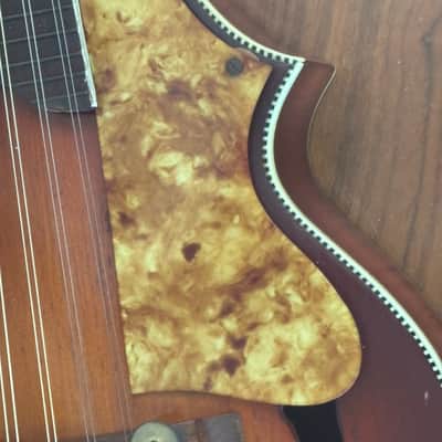 Kay 2 point Venetian Mandolin 1940's - Sunburst image 4