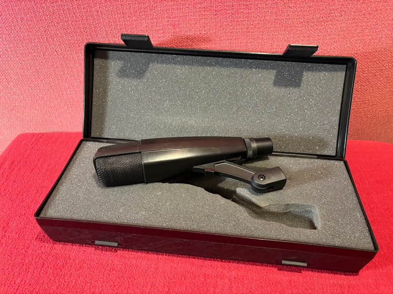 Sennheiser MD 421U Supercardioid Dynamic Microphone - Black image 1