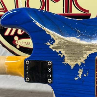 Fender USA Custom Shop '62 1962 Stratocaster Heavy Relic Guitar with COA + Case 2022 - Sapphire Blue Transparent / Rosewood fingerboard image 15