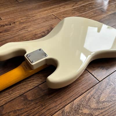 2007 Fender JB-62 Jazz Bass 1962 Reissue Vintage White MIJ Japan image 16