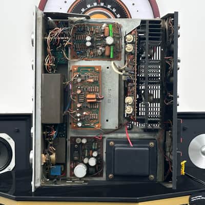 VINTAGE MARANTZ 1070 INTEGRATED AMPLIFIER (FREE WC-10 WOOD CASE) 1-YEAR WARRANTY image 7
