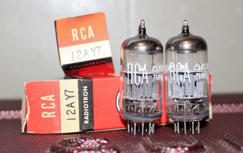 RCA 12AY7 6072 PERFECT MATCH PAIR SHORT PLATE HALO GETTER NOS+ NIB VINTAGE 1960'S image 1