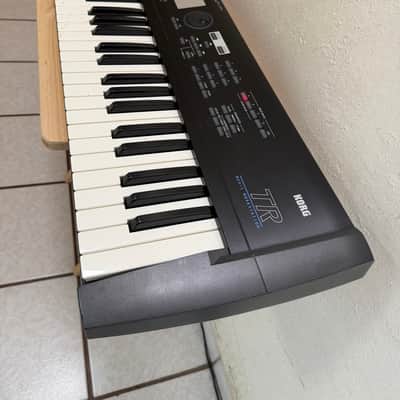 Korg TR61 61-Key Music Workstation Keyboard 2000s - Black image 5