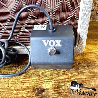 Vox AC15HW1X Tube Combo Amplifier (2010s - Cream) image 6