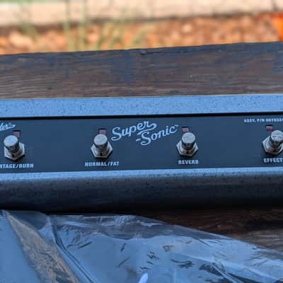 Fender Super-Sonic 22 2-Channel 22-Watt 1x12" Guitar Combo Blonde image 8