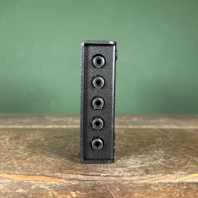 CIOKS 8 Expander Power Supply 2010s - Black image 5
