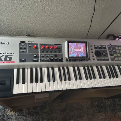 Roland Fantom-X6 61-Key Workstation Keyboard 2004 - 2008 - Silver