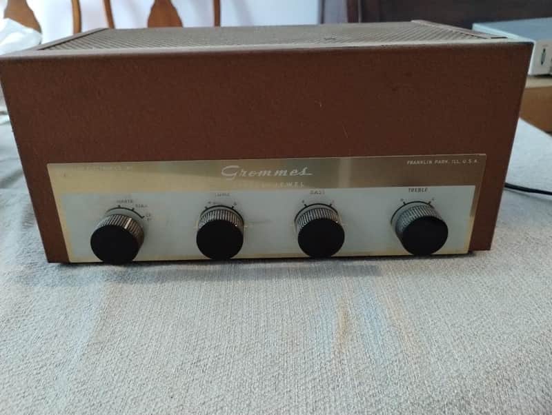Grommes Little Jewel LJ7 mono tube amplifier in very good