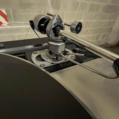 Luxman PD444 Luxman PD444 Direct Drive Turntable (220V) + SME 3009 Tonearm + Grado F-3+ Cartridge & Original Dustcover image 2