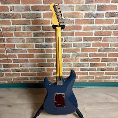 FENDER - AMERICAN PROFESSIONAL CLASSIC STRATOCASTER FADED BLACK image 5