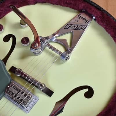 Gretsch G6118T-SGR Players Edition Anniversary 2-Tone Smoke Green Bigsby image 5