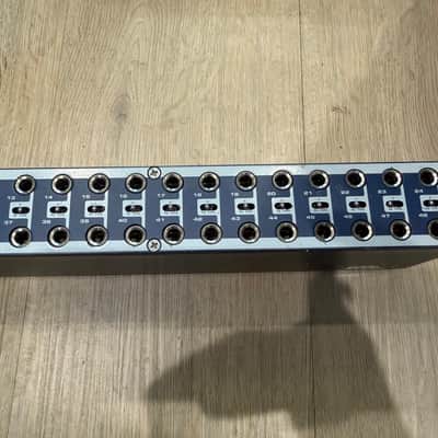 Samson S-Patch Plus S Class 48-Point Balanced Patchbay 2010s - Blue Bild 7