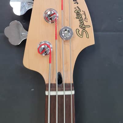 Squier Standard Jazz Bass 2001 - 2010 - 3-Color Sunburst image 3