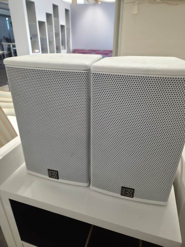 Martin Audio CDD-LIVE8 Ultra-Compact Powered 2-Way Loudspeaker System (Pair) image 1