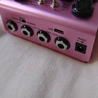 Strymon DIG Dual Digital Delay V2 2022 - Present - Pink image 2
