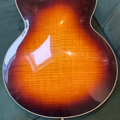 Eastman AR503CE Archtop Single Cutaway 2010 - Present - Sunburst image 13
