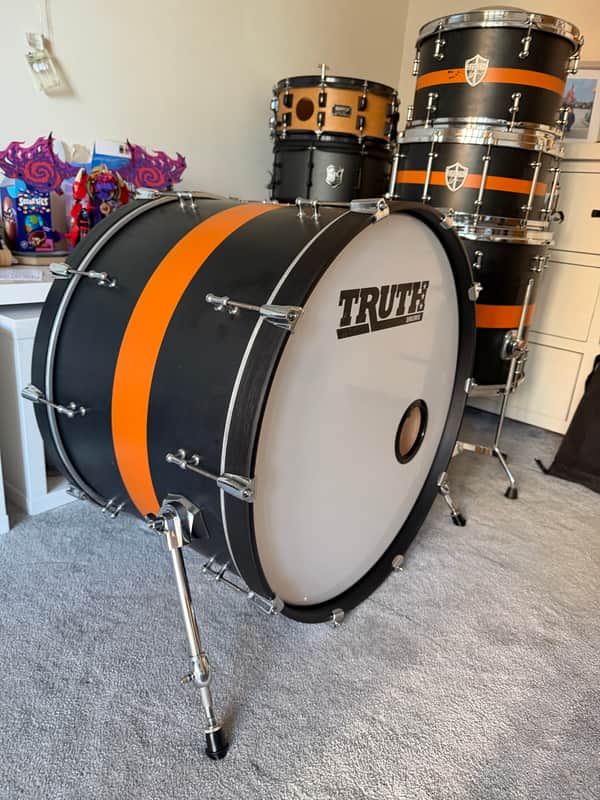 Truth Custom Drums - 24" bass drum, 13" tom, 16" floor tom, 14" snare drum image 1