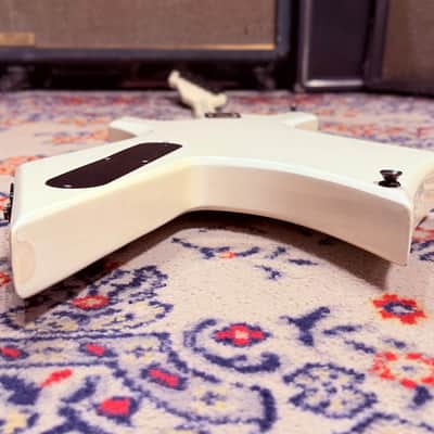 1985 B.C. Rich N.J. Series Warlock w/ Kahler - Made In Japan - Glitter Rock White image 19