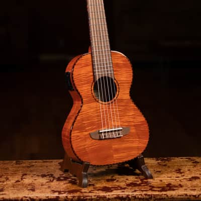 Ortega RGLE18FMH Mini Travel Series Solid Flamed Mahogany Top Mahogany Neck 1/8 Size 6-String Acoustic-Electric Guitar w/Gig Bag image 7