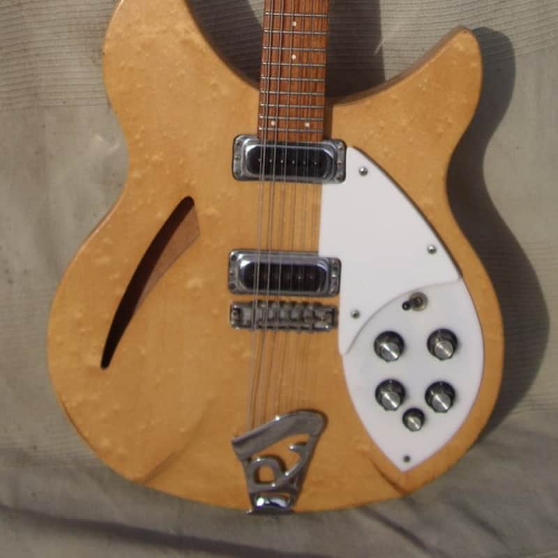 1977 Rickenbacker 330/12 Mapleglo 12 String Natural