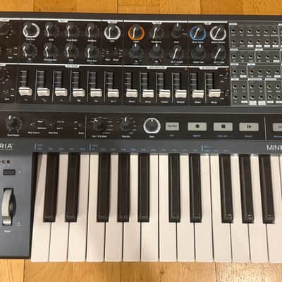 Arturia MiniBrute 2 25-Key Synthesizer 2018